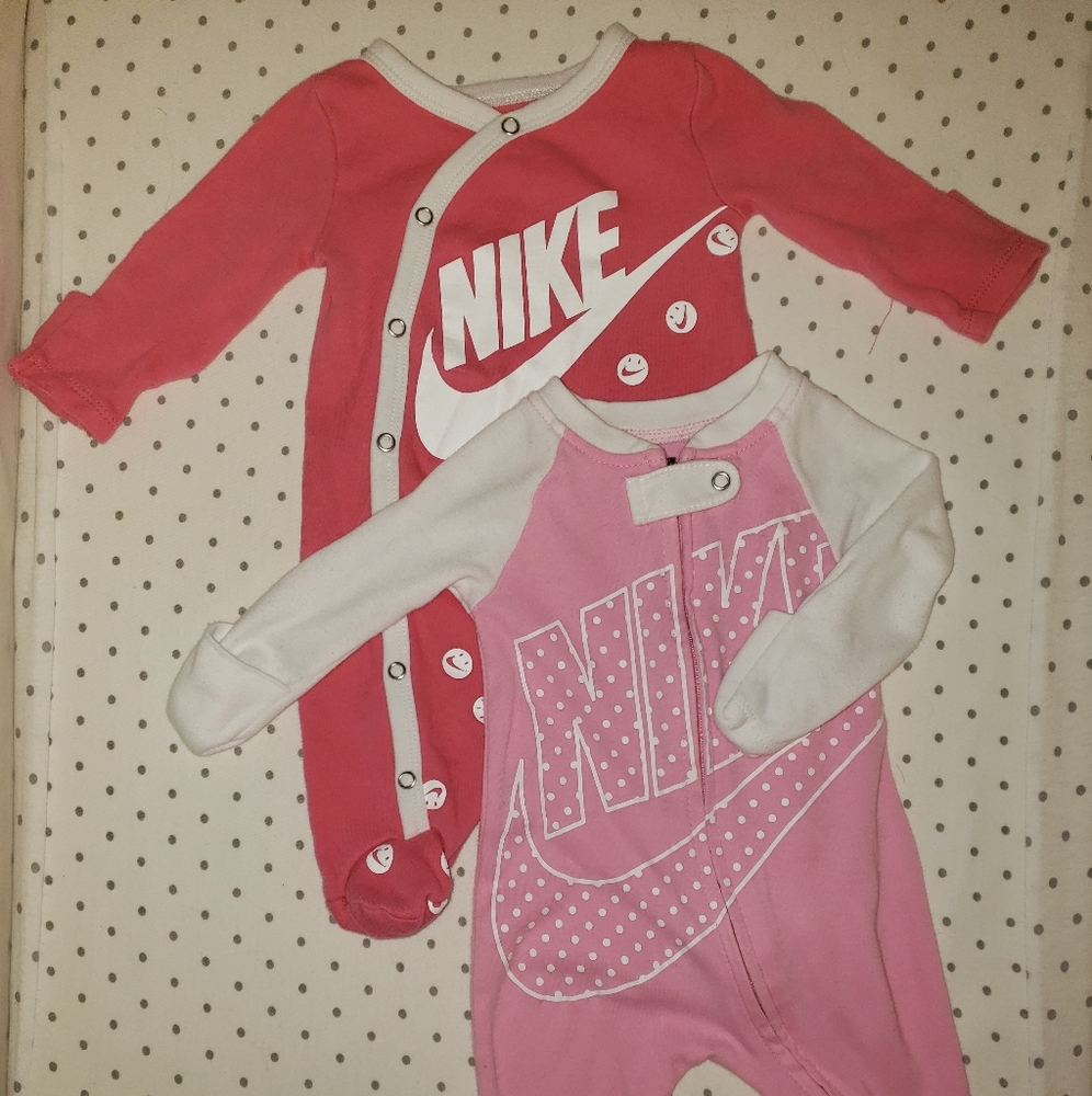 2 PC Nike Babygirl Pajamas - Picture 2 of 3